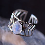 Украшения handmade. Livemaster - original item Silver Arrow ring with moonstone. Handmade.