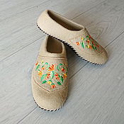 Обувь ручной работы handmade. Livemaster - original item Women`s Slippers made of natural wool. Handmade.