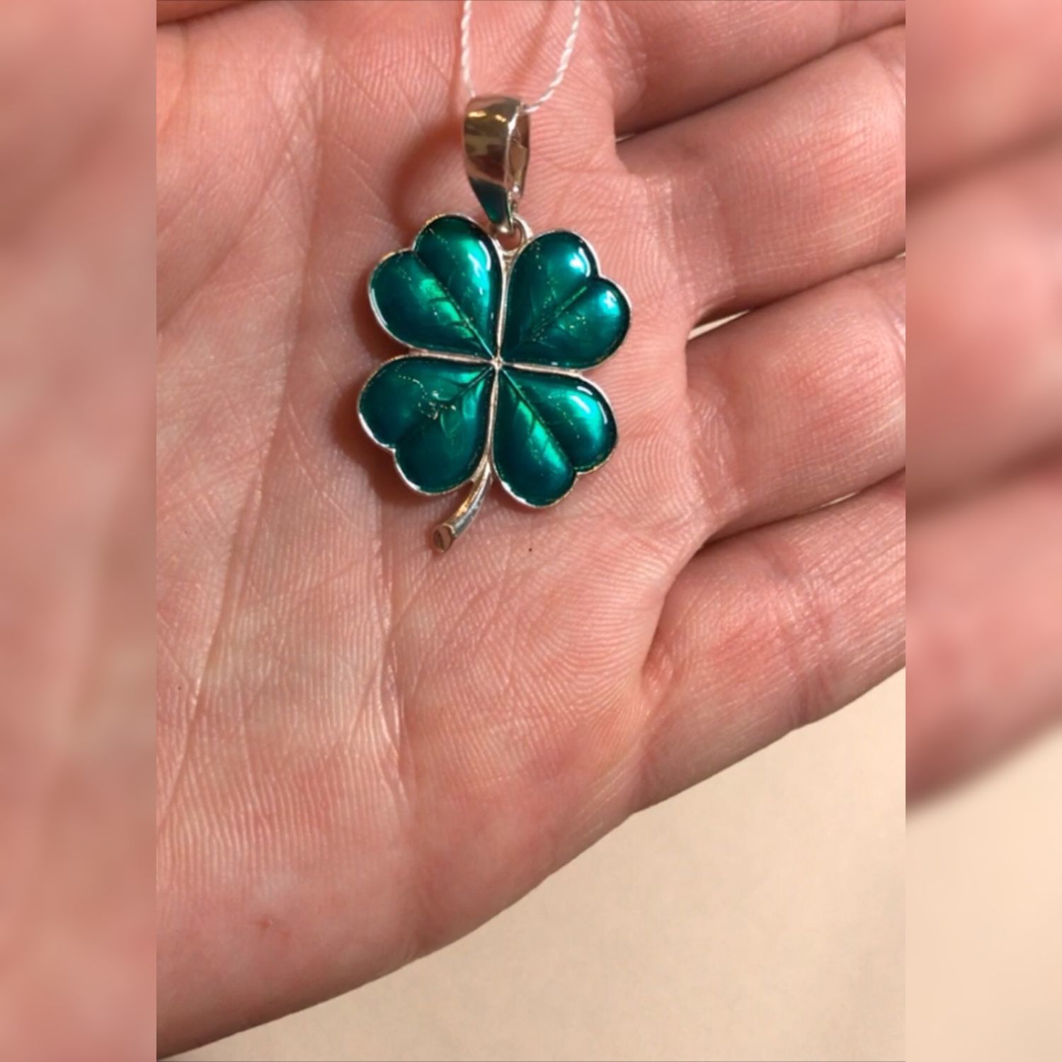 Кулон "Зеленый Клевер" из серебра 925 с эмалью купить в интернет ...