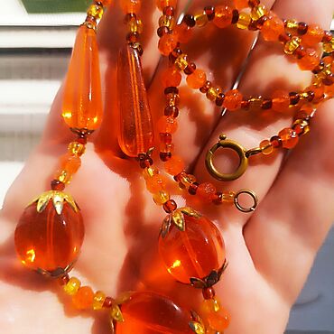 Винтаж ручной работы. Ярмарка Мастеров - ручная работа Винтаж: Бусы старинные, медовое стекло, довоенная Чехия, латунь. Handmade.