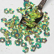 Материалы для творчества handmade. Livemaster - original item Sequins flowers 8 mm Green light 2 g. Handmade.