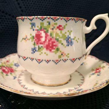 Винтаж ручной работы. Ярмарка Мастеров - ручная работа Винтаж: Чайная пара Royal Albert. Handmade.