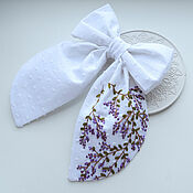 Украшения handmade. Livemaster - original item White bow-pin in the fly - embroidery twigs. Handmade.