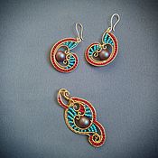 Украшения handmade. Livemaster - original item Bright set of wire wrap pendant and earrings. Handmade.