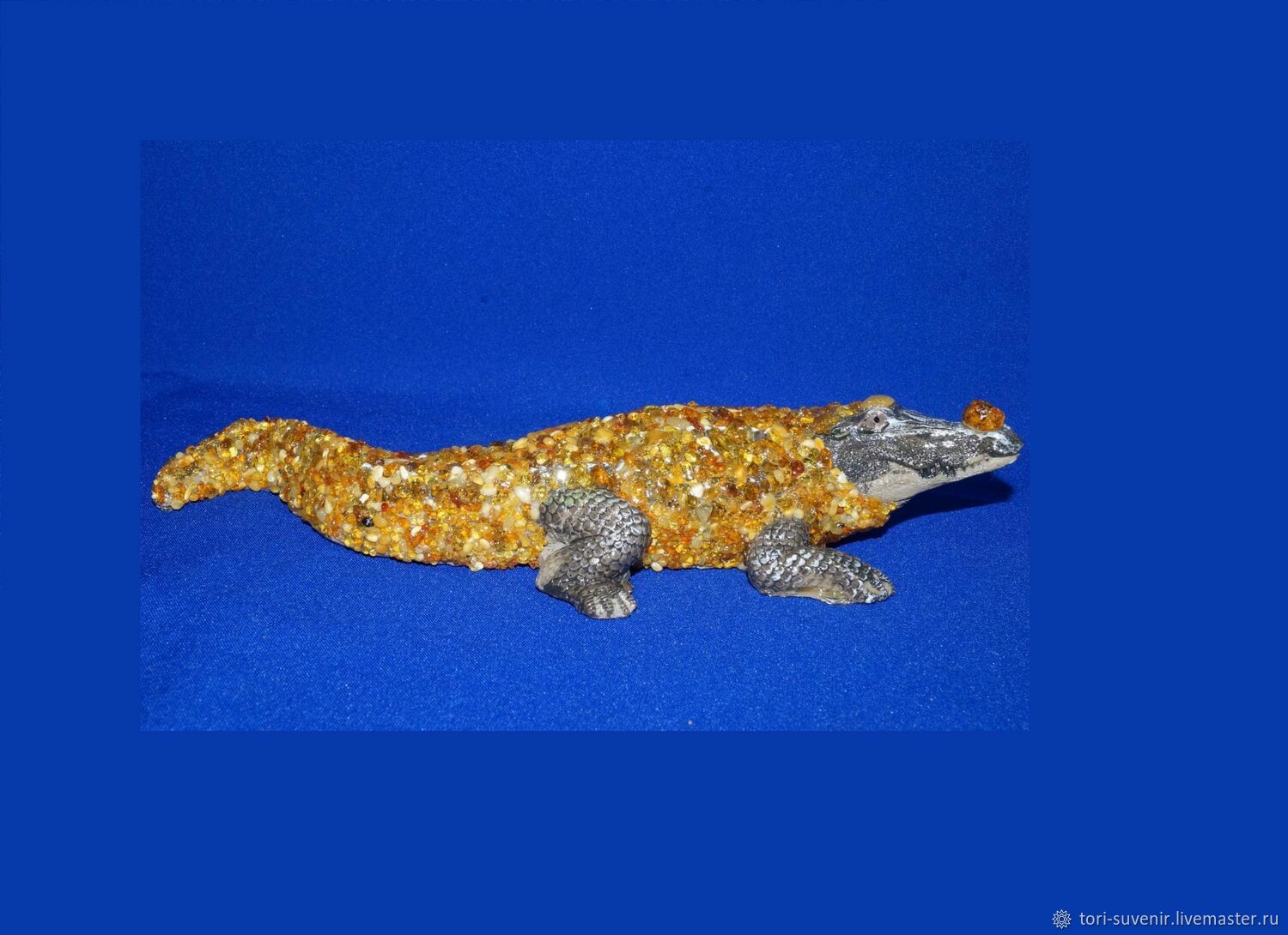 Crocodile statue in natural amber with amber stone in teeth, Figurines, Belokuriha,  Фото №1