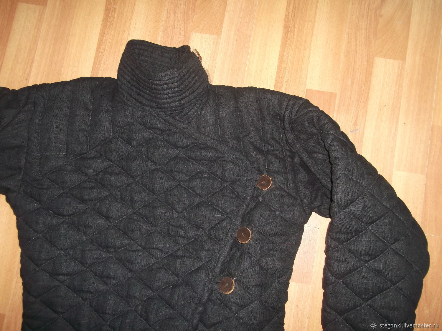 Hema снаряжение. Стёганка доспех. Гамбезон hema. Куртка для фехтования hema. Hema одежда.