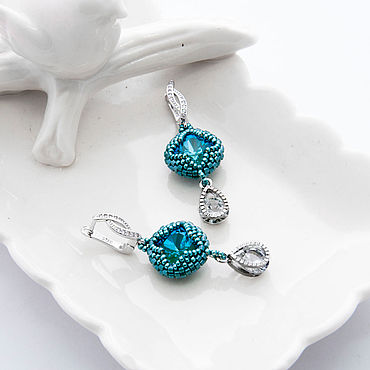 Украшения ручной работы. Ярмарка Мастеров - ручная работа Серьги со Swarovski и кольцо из бисера "Морская пена". Handmade.
