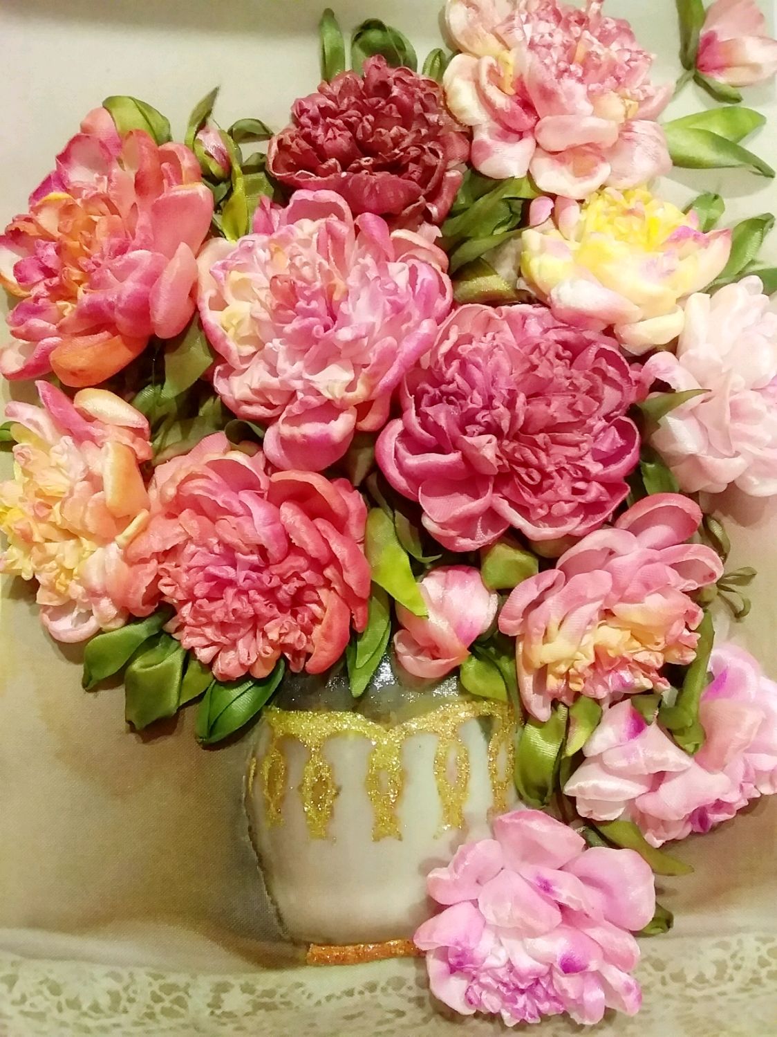 Пионы из атласных лент