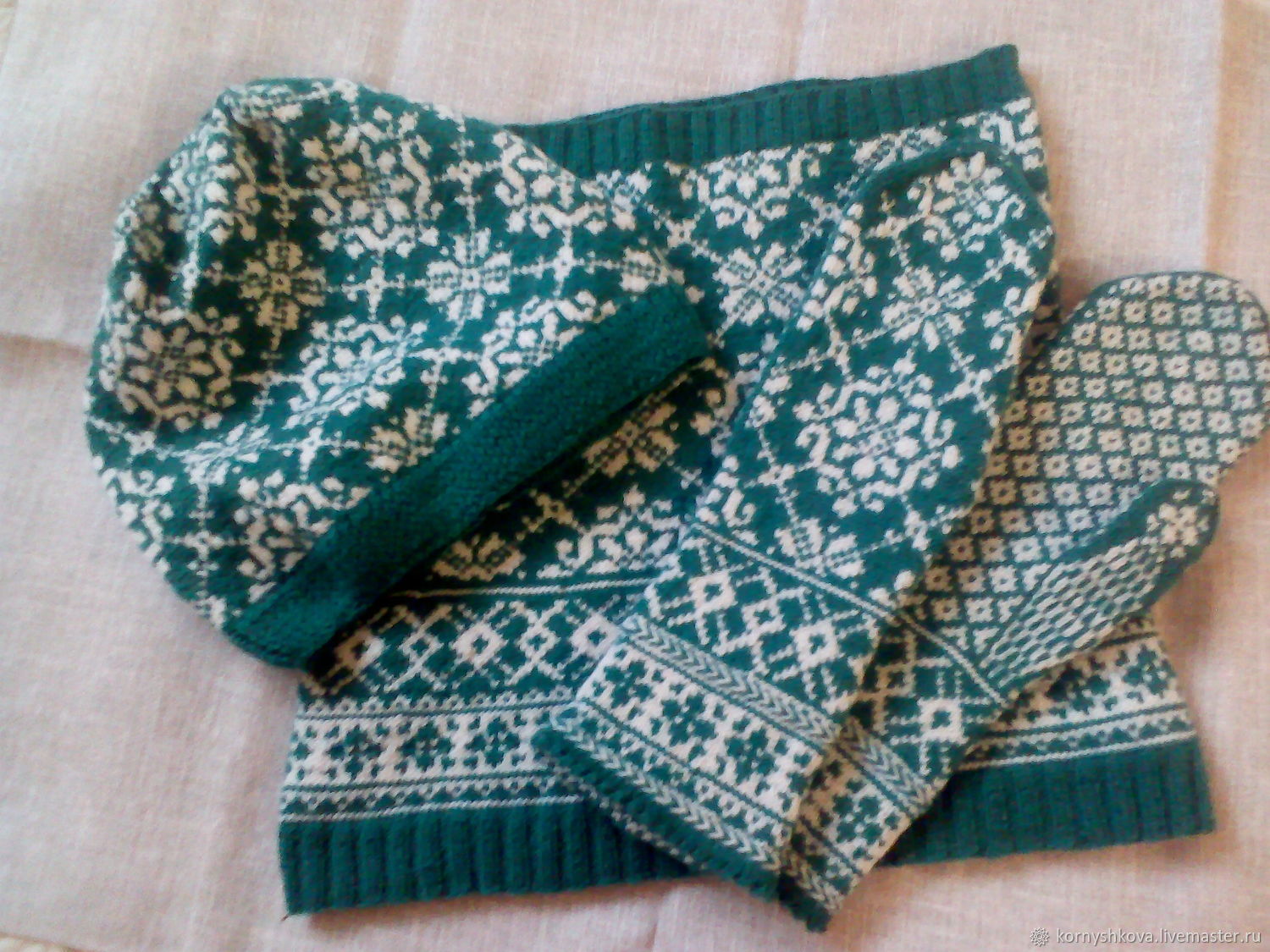 Set knitted green jacquard, Mittens, Saransk,  Фото №1