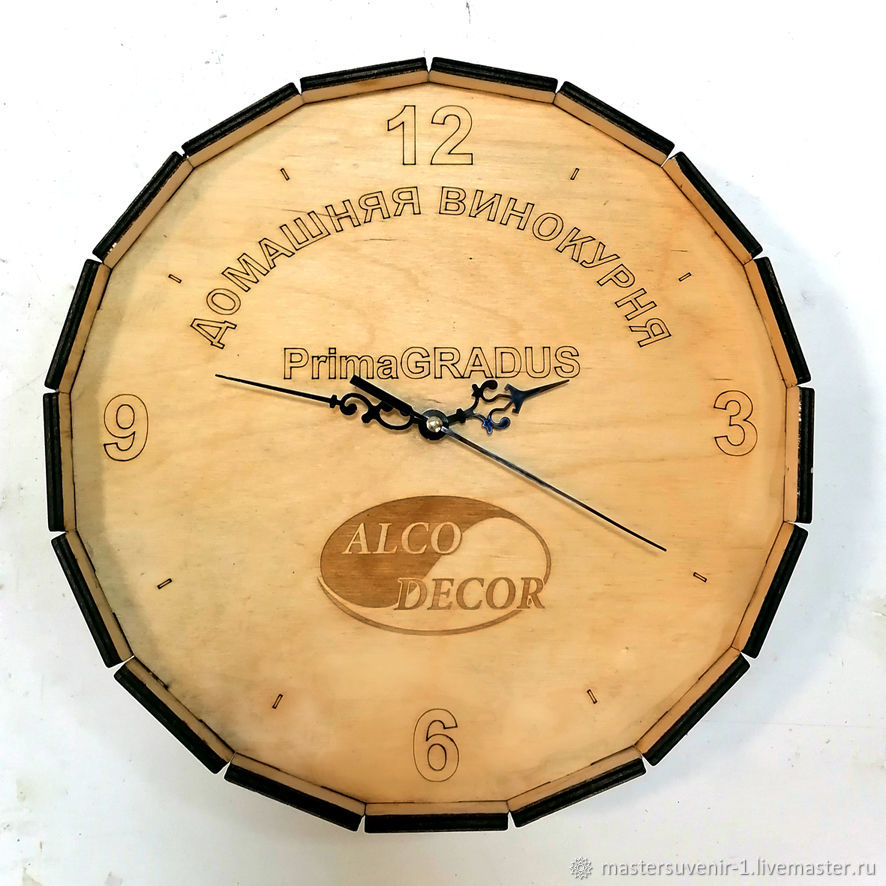 Пивные часы. Часы из бочки. Часы настенные бочка. Часы механические бочка. Часы из бочки деревянной.