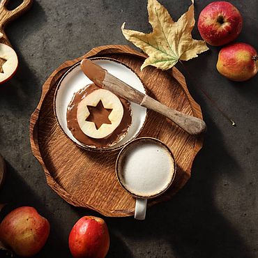 Для дома и интерьера ручной работы. Ярмарка Мастеров - ручная работа Поднос из дуба с декоративным краем Цветок (миди). Handmade.