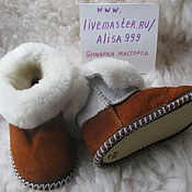 Обувь ручной работы handmade. Livemaster - original item Baby chuni made of sheepskin fur. Handmade.