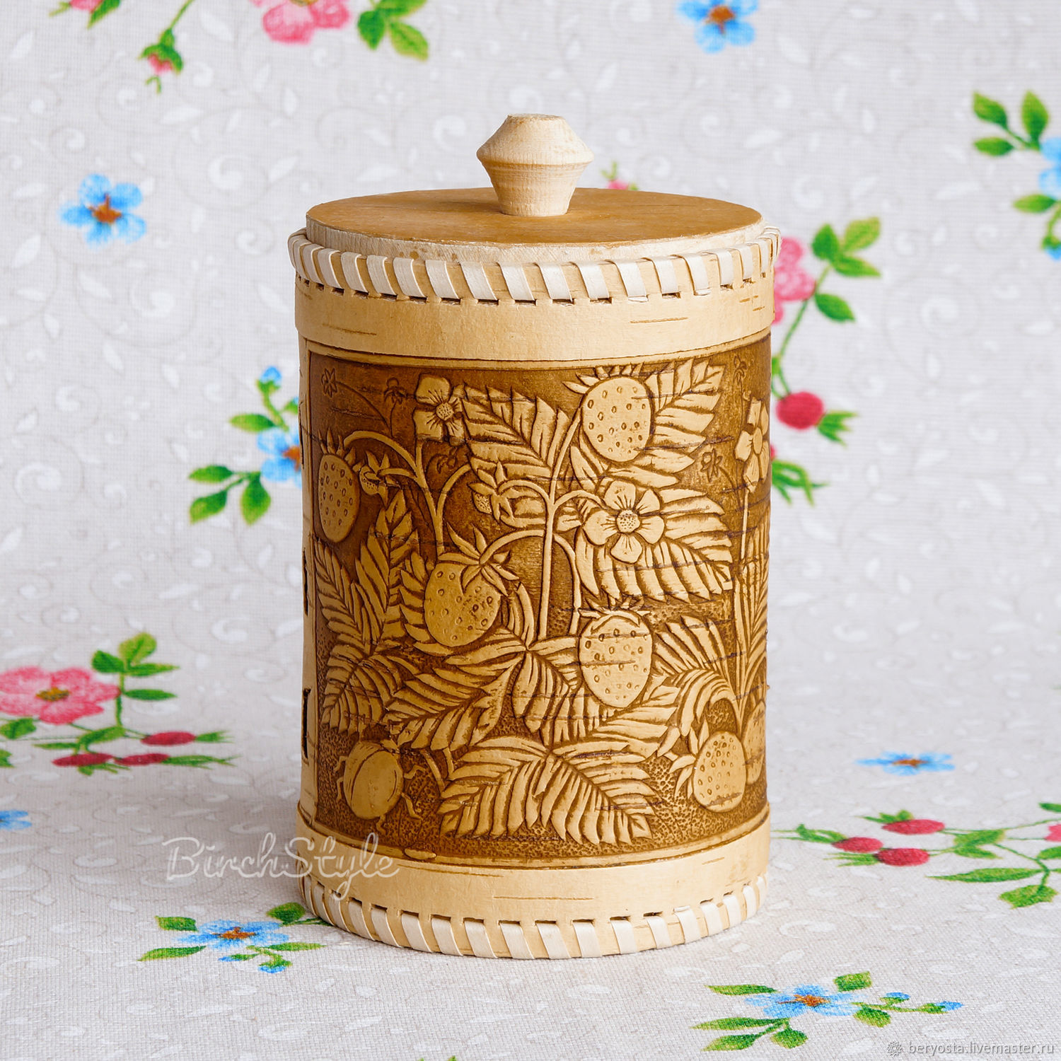 Туесок из бересты. Берестяной туесок большой. Берестяной туесок. Туески из бересты забайкалья. Туес "варлам" малый.