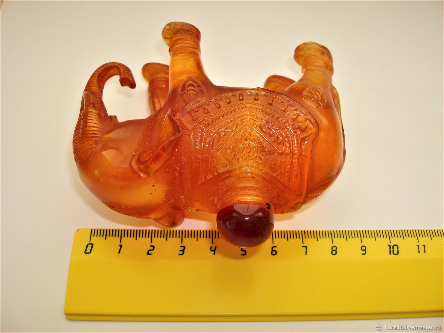 Винтаж: Флакон "Слон", янтарная смола Китай – купить на Ярмарке ...