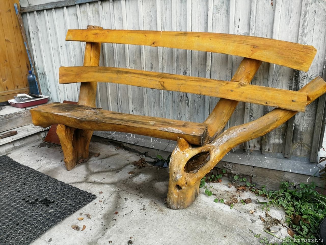Скамейка из стульев для дачи