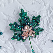 Brooch-pin: Lily of the valley