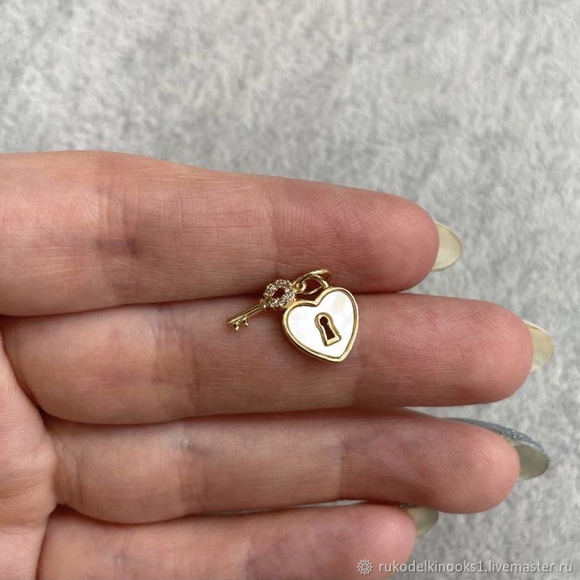 Подвеска замочек с ключиком в перламутре,позолота, 11х9 в интернет ...
