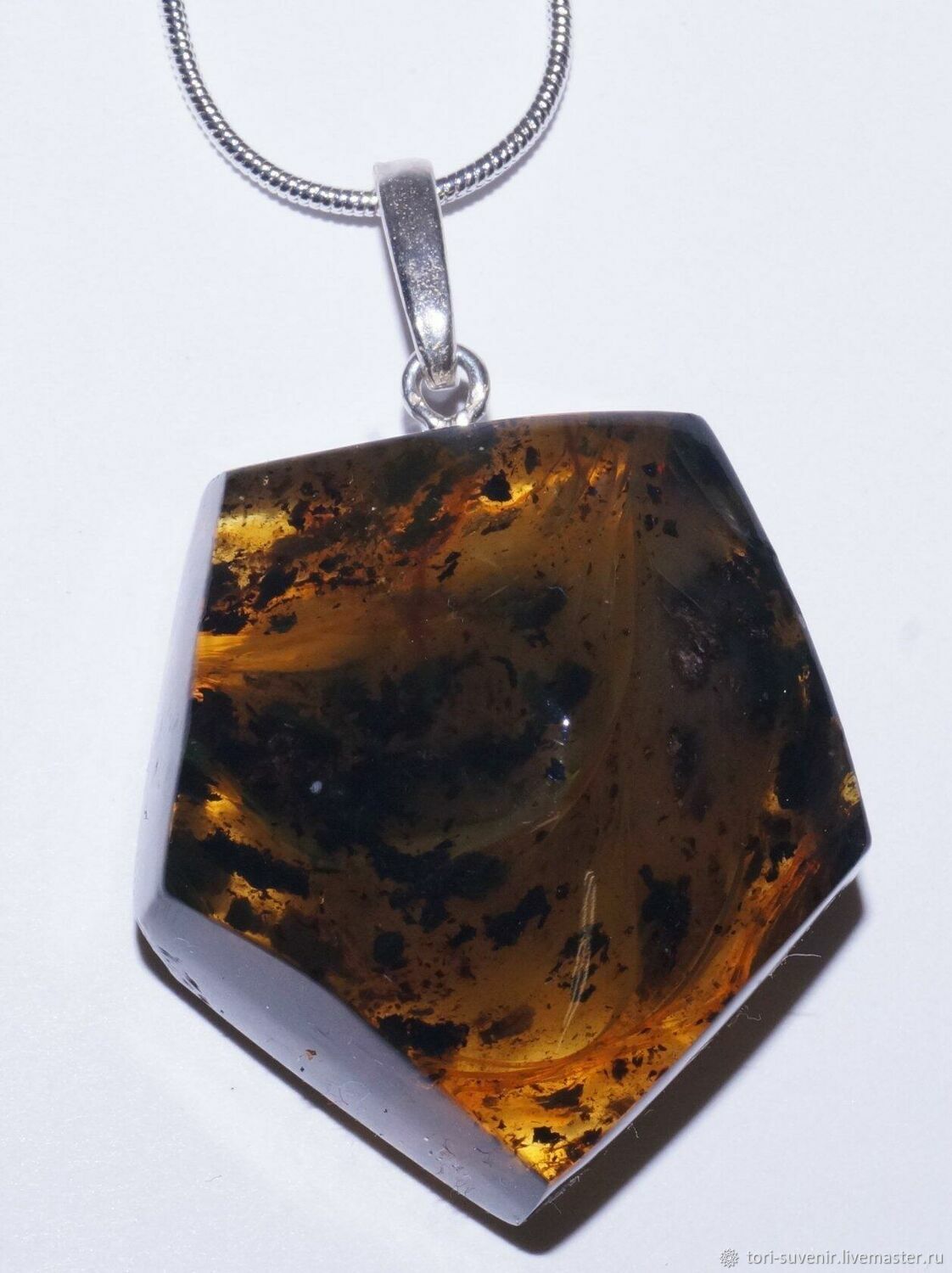 Large amber pendant with inclusions, Pendant, Belokuriha,  Фото №1