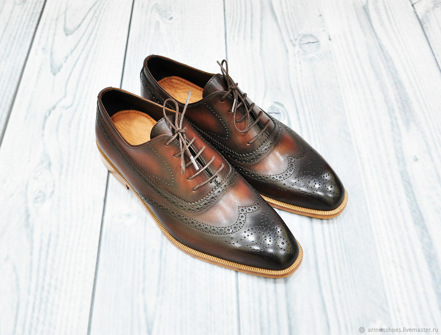 Brogues made of genuine leather, hand 