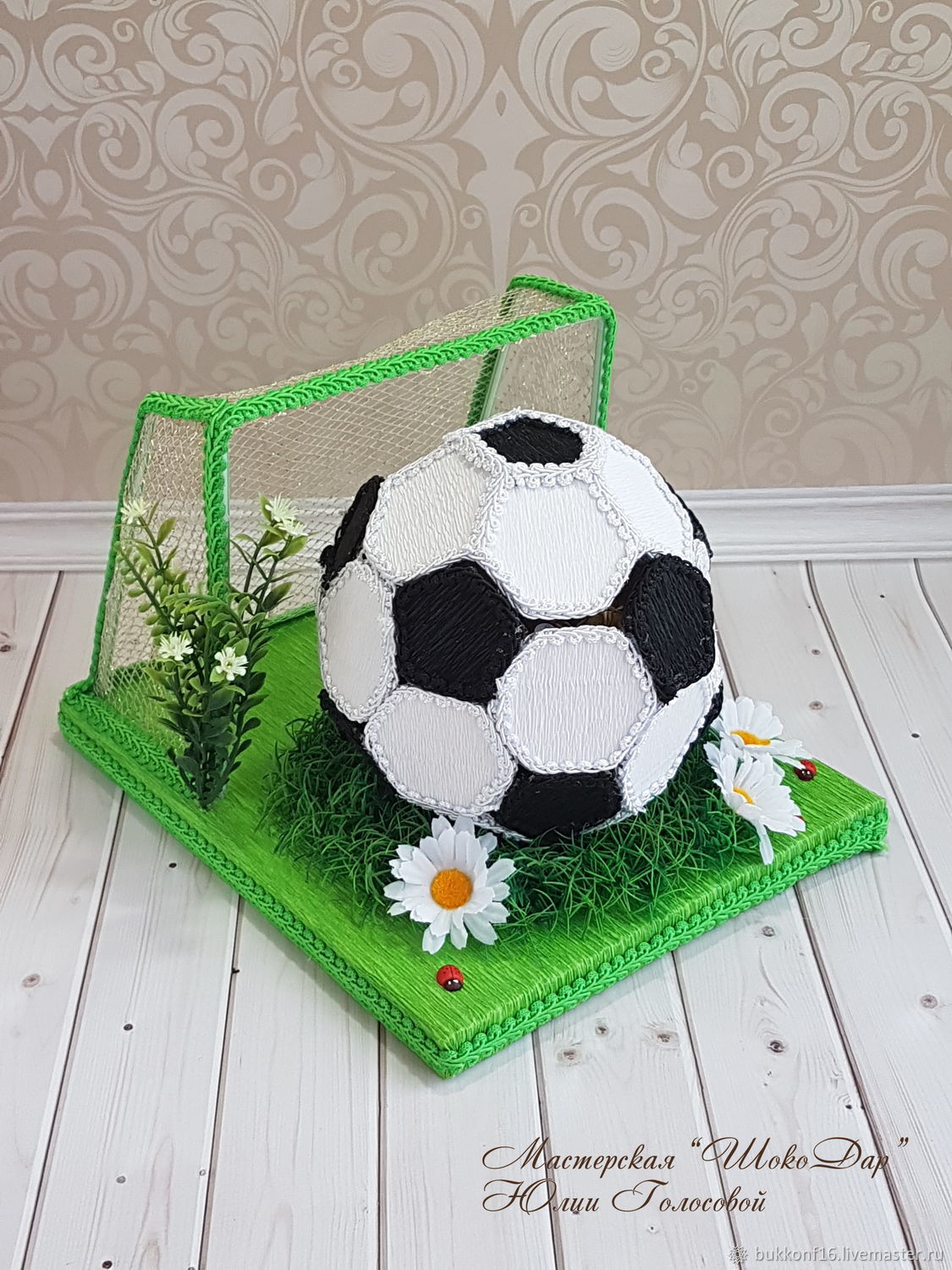 Футбольные мячи из шоколада в форме Pavoni