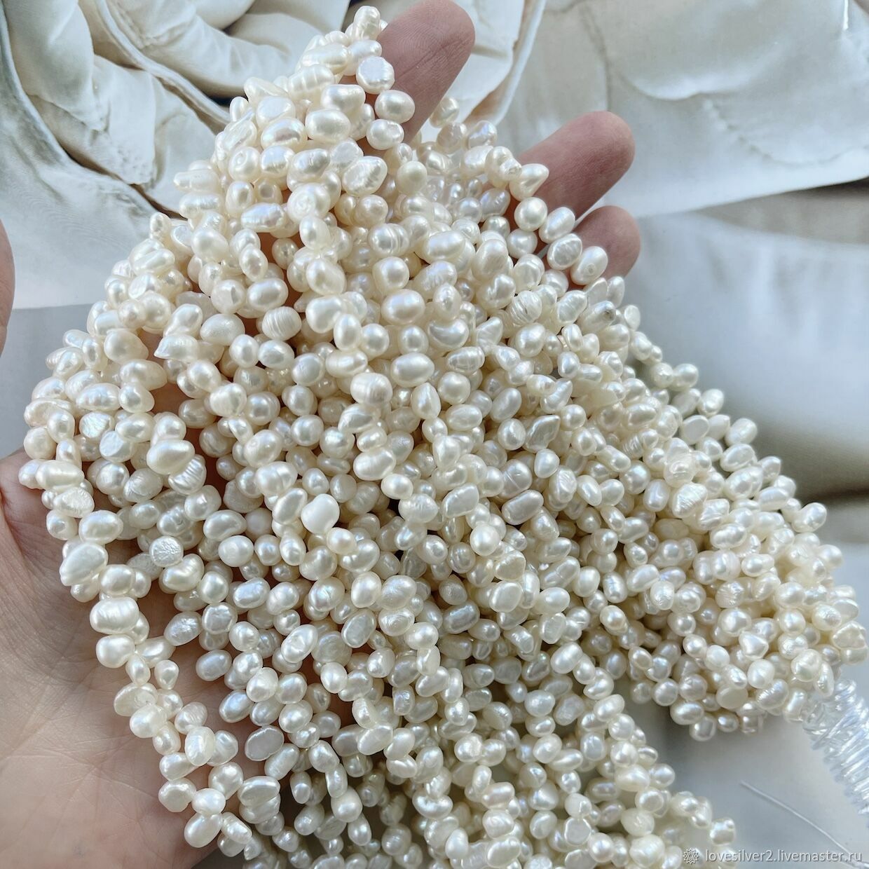 НИТЬ 35см ЖЕМЧУГ 6х4мм натуральный Petal Белый купить в интернет ...
