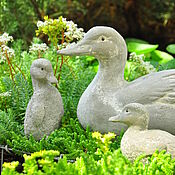 Дача и сад handmade. Livemaster - original item Duck with ducklings for a garden from concrete, concrete duck pond. Handmade.