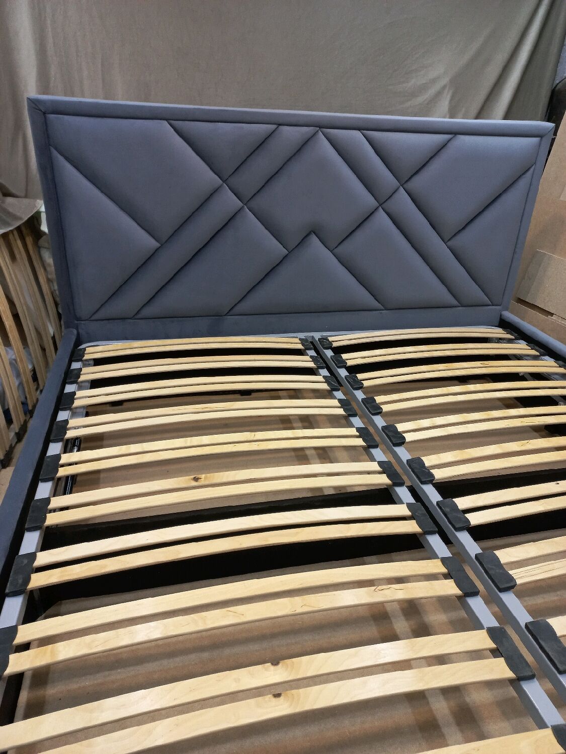 Кровать геометрия