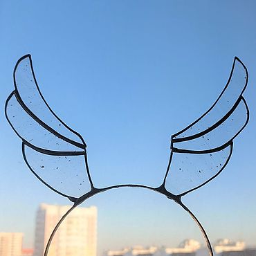 Корона из витражного стекла "Крылья ангела". SECRETGLASS by Lika (Lombric_brand). Украшения ручной работы - Ярмарка Мастеров Украшения ручной работы. Ярмарка Мастеров - ручная работа Корона из витражного стекла "Крылья ангела". Handmade.
