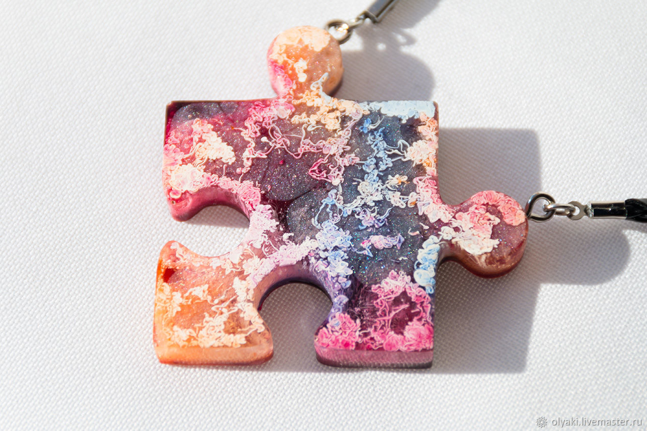 украшения из эпоксидной смолы. пазл из эпоксидной смолы. карта из эпоксидной смолы. эпоксидная смола на холсте. жидкий акрил флюид арт.