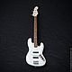 Миниатюрная бас гитара ручной работы. Копия Fender Jazz Bass