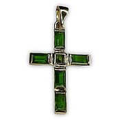 Кольцо "Крокодил" из серебра 925, с зелёными диопсидами