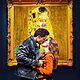 Painting of a Couple in a museum. Klimt Kiss, love painting, Pictures, St. Petersburg,  Фото №1