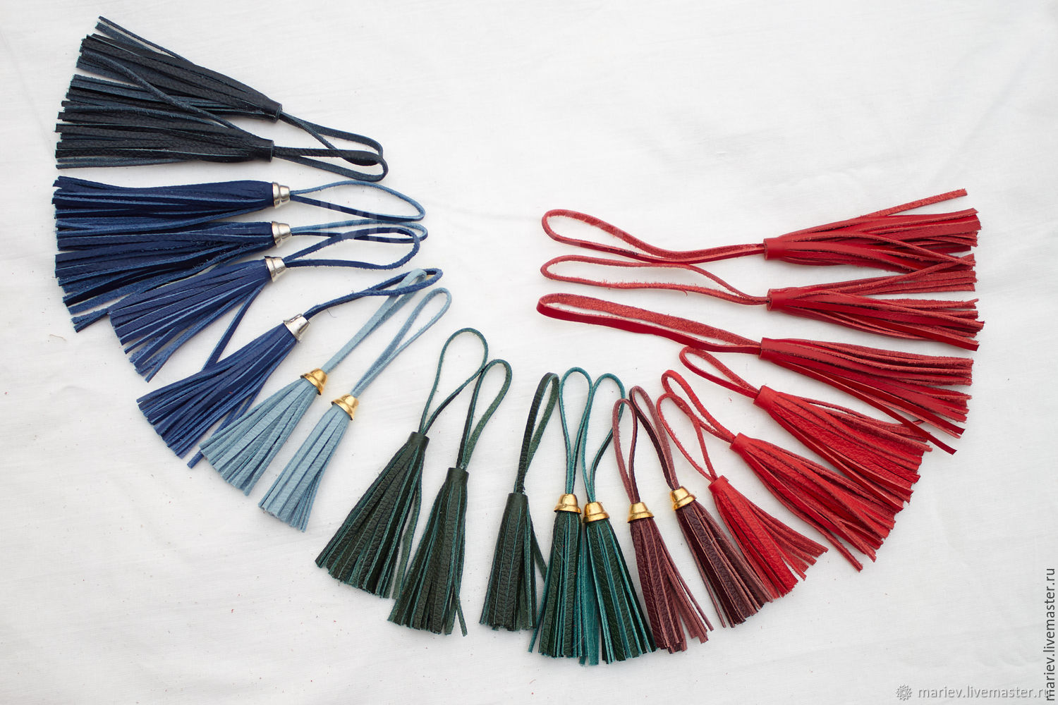 кисточка на проводе