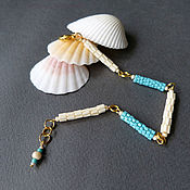 Earrings from beads and beads 