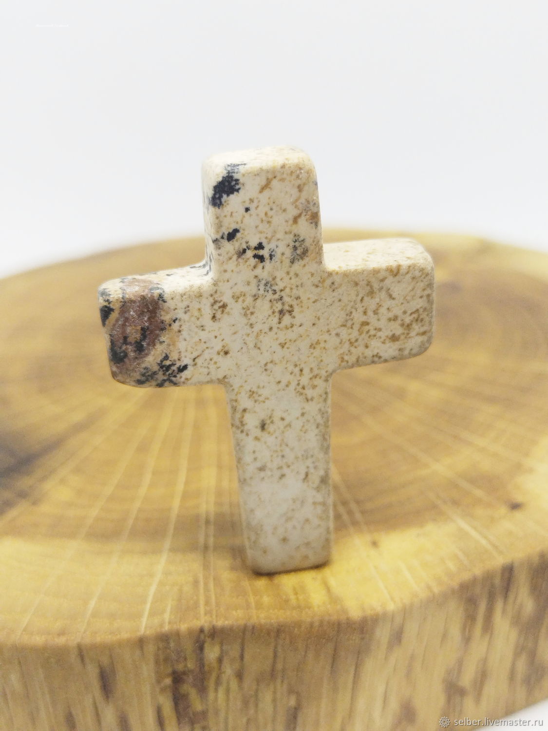 Figure cross made of sand jasper, Amulet, Gatchina,  Фото №1