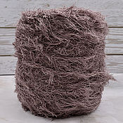 Yarn: Lamb wool 60% Angora 40%