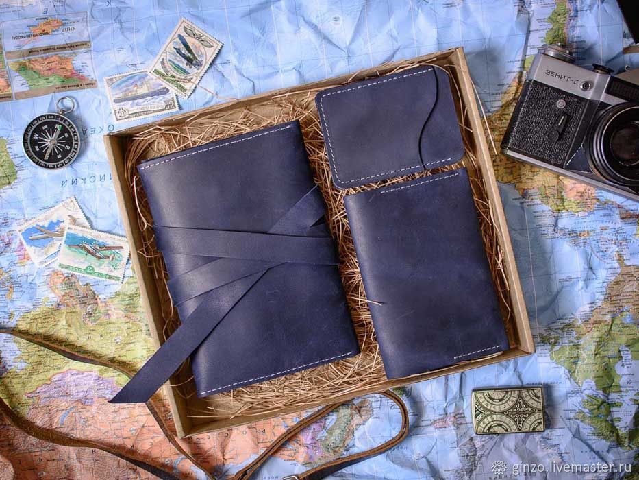 Подарочный набор аксессуаров из кожи -FLAGMAN- цвет Синий океан в ...