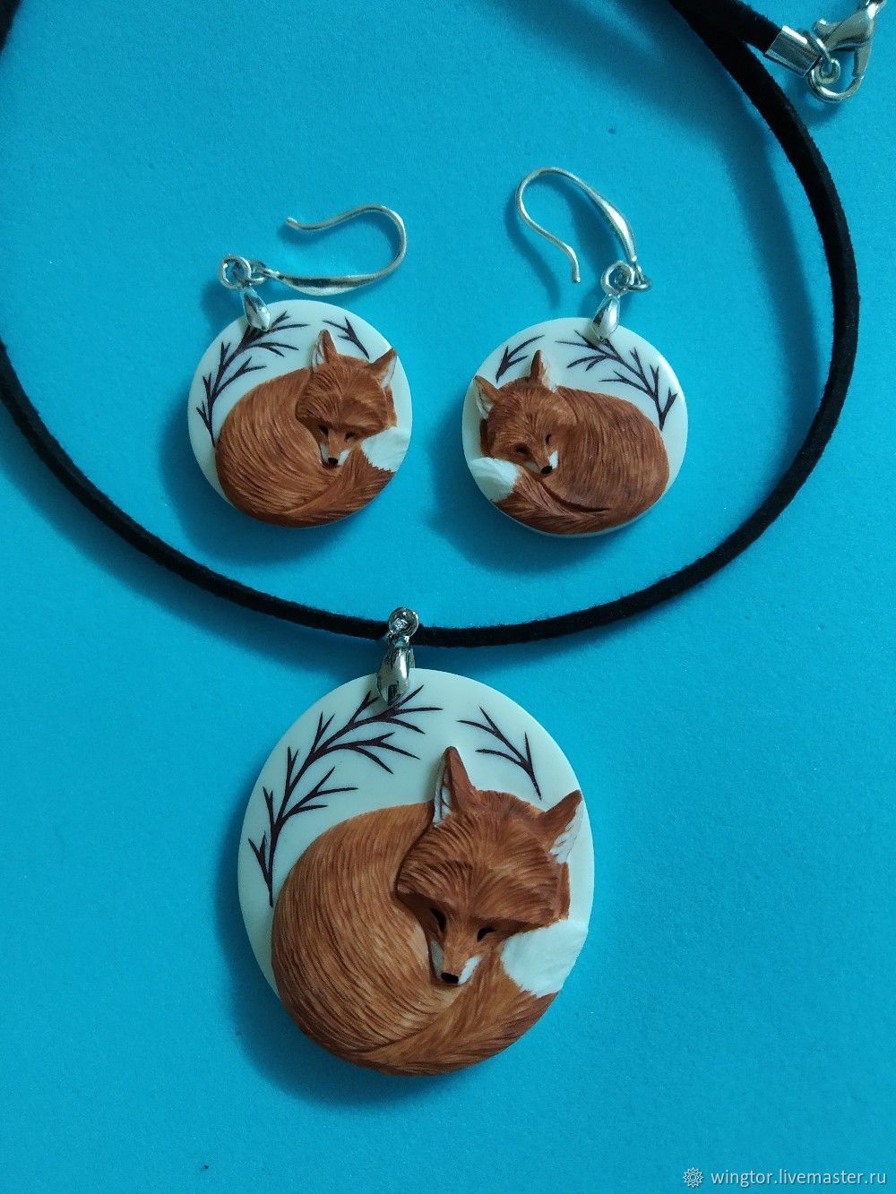 Лиса подвеска купить в интернет-магазине Ярмарка Мастеров по цене 1200 ...
