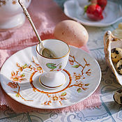 Посуда handmade. Livemaster - original item Antique porcelain poached egg with violets and gilding England. Handmade.
