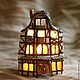 Подсвечник Рождественский домик, из придуманного городка Кляйнштадта. Задняя стенка - чтобы отбивала свет, свеча вставляется сверху, есть выемки для зажигания. Часть серии, изображающей немецкий Рожде