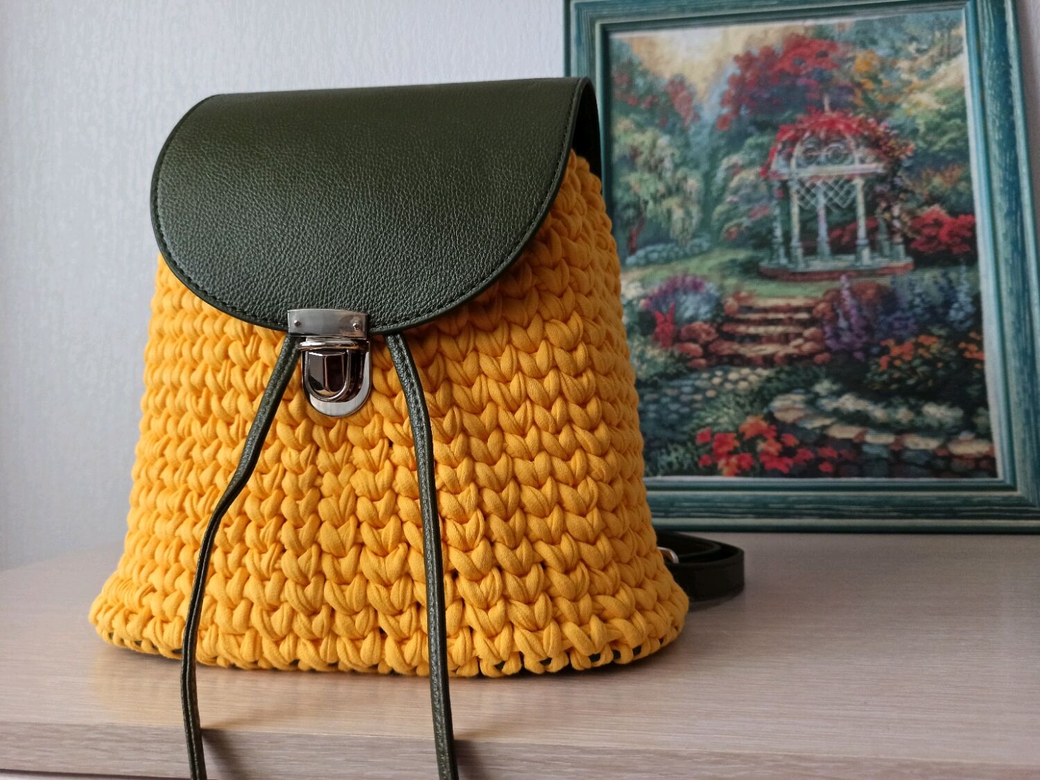 Рюкзак из трикотажной пряжи и кожзама – купить онлайн на Ярмарке ...