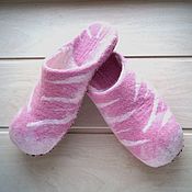 Обувь ручной работы handmade. Livemaster - original item Felted slippers Pink cat with leather sole. Handmade.
