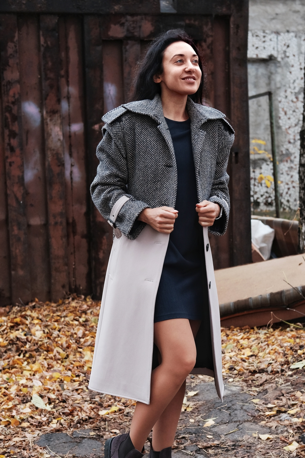 Тренчкот по мотивам Burberry.