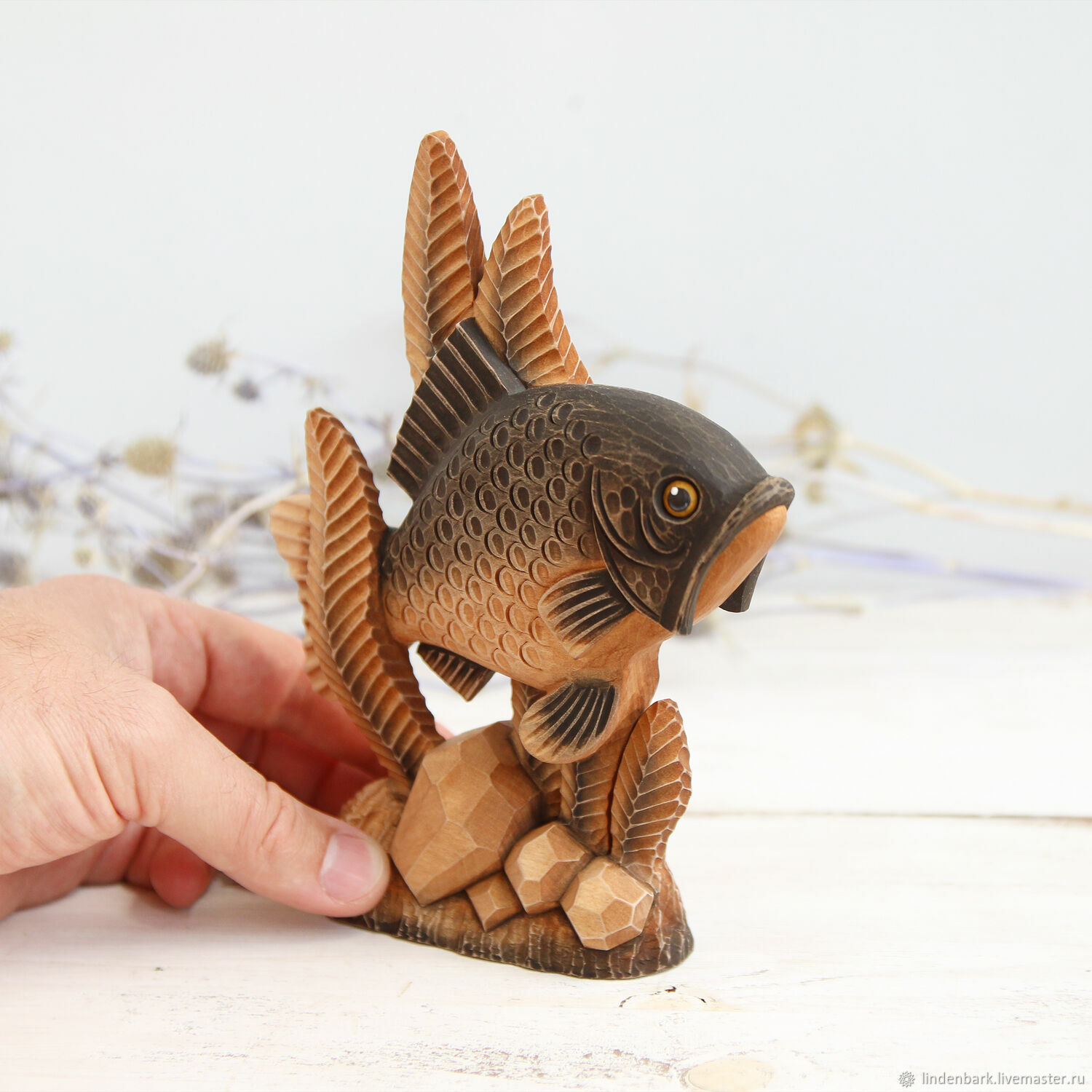 "Рыбка в водорослях" Резьба по дереву. Сувенир рыба в интернет-магазине ...