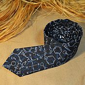 Стильный галстук Электро. Подарок на 23 февраля мужчине