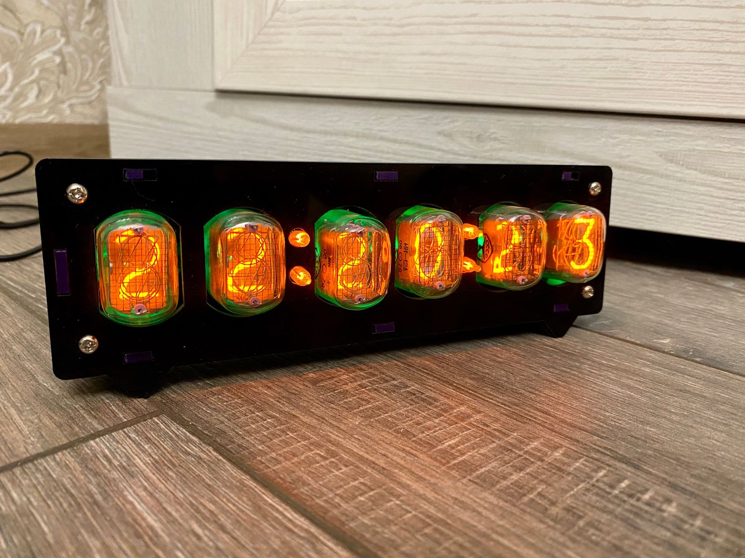 Часы на лампах ин-12 купить в интернет-магазине Ярмарка Мастеров по ...