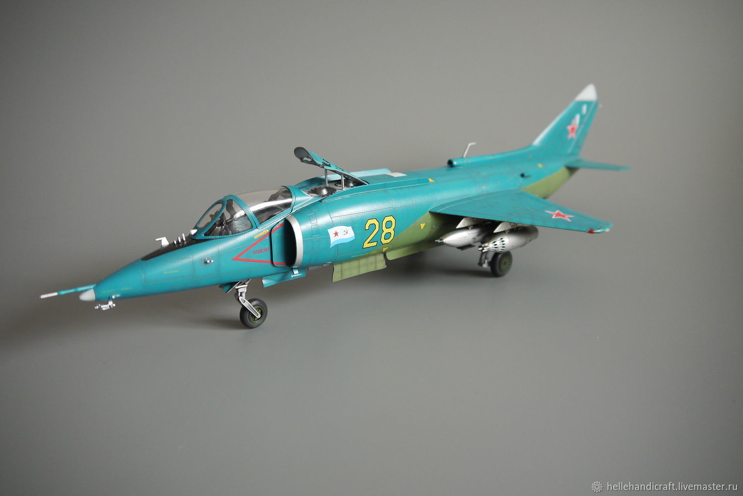 Сборная модель як 1. Як-38 Hobby Boss. Як-38 1/48. Як 38 модель. Як 38 хобби босс.