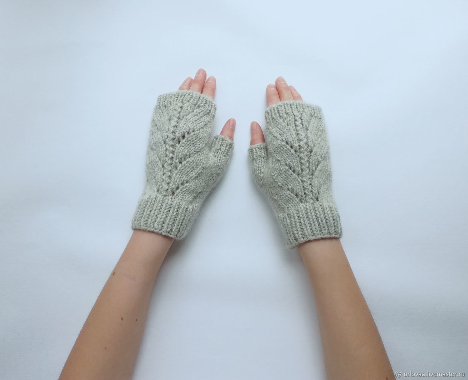 thinsulate fleece lined gloves