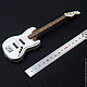 Миниатюрная бас гитара ручной работы. Копия Fender Jazz Bass