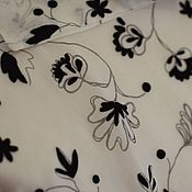 Шелковый платок-палантин  из ткани Salvatore Ferragamo